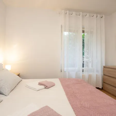 Appartement Hela - Lov512 By Interhome *