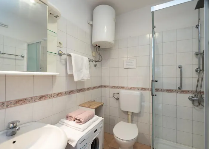 Lägenhet Hela By Interhome